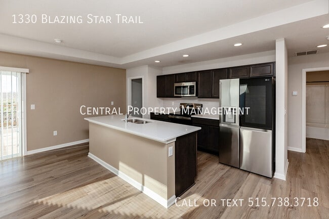 Building Photo - 1330 Blazing Star Dr