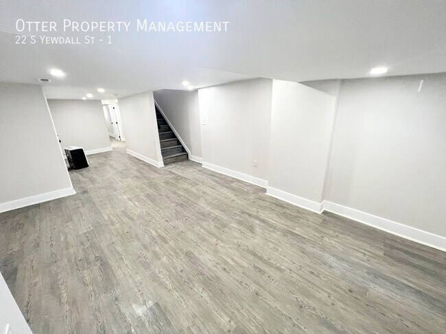 Building Photo - 22 S Yewdall St