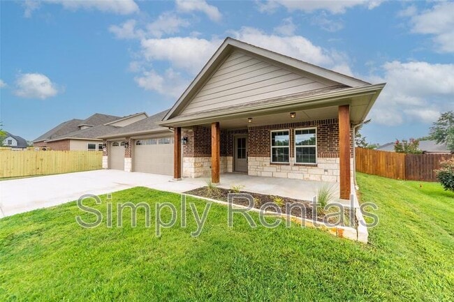 Building Photo - 5007 Peacock Ln