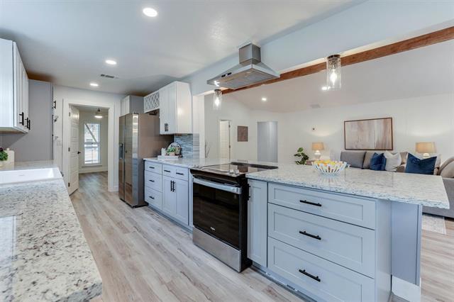 Building Photo - 9962 Larchbrook Dr