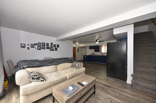 Building Photo - 217 NW Barstow St