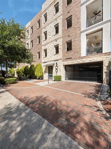 Building Photo - 5001 Meridian Ln