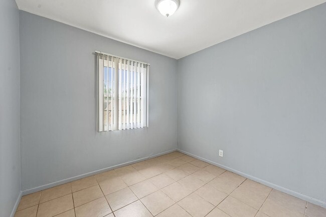 Building Photo - 820 Carlotta Ct