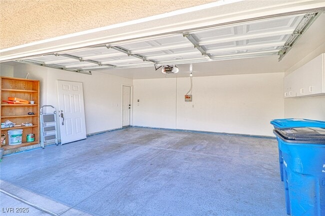 Building Photo - 1713 Elsinore Ave