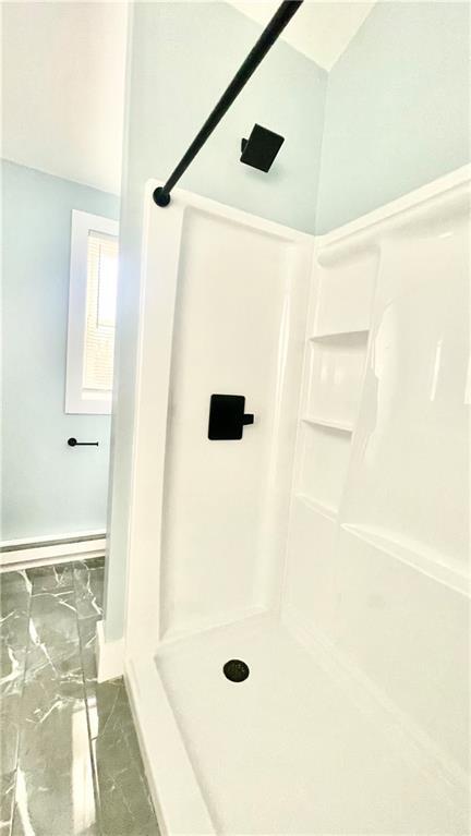 Building Photo - 216 Maple Ave