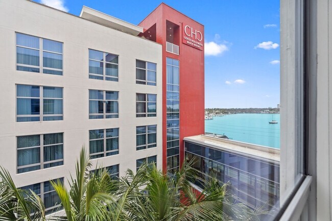 Building Photo - 777 N Ocean Dr