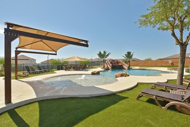 Building Photo - 267 Waterloo Dr