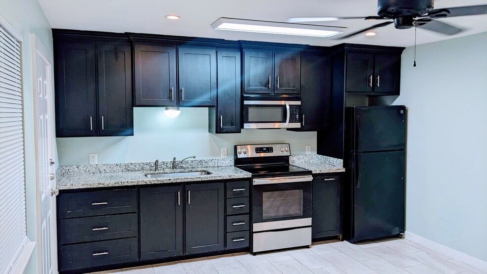 Primary Photo - 917 Hendricks Ave