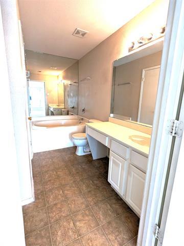 Building Photo - 1621 Ocean Dr