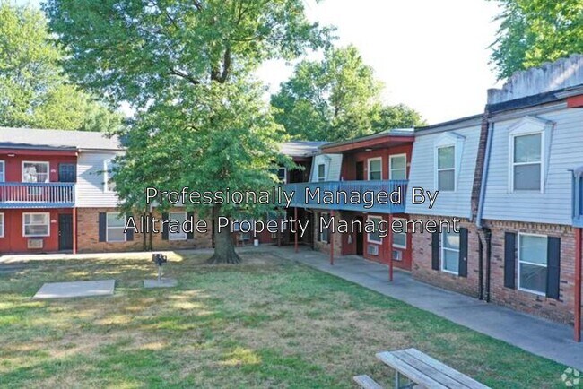Building Photo - 412 Poplar Level Ct