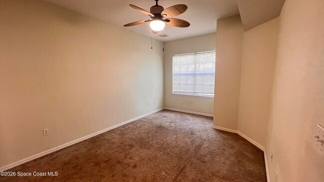 Building Photo - 100 Tucan Way