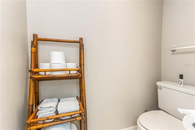 Building Photo - 700 Island Way