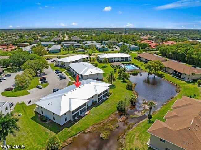 Building Photo - 151 Cypress Way E