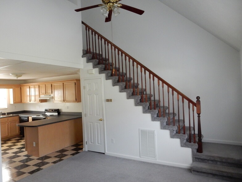 Building Photo - 124 Forest Meadow Ln