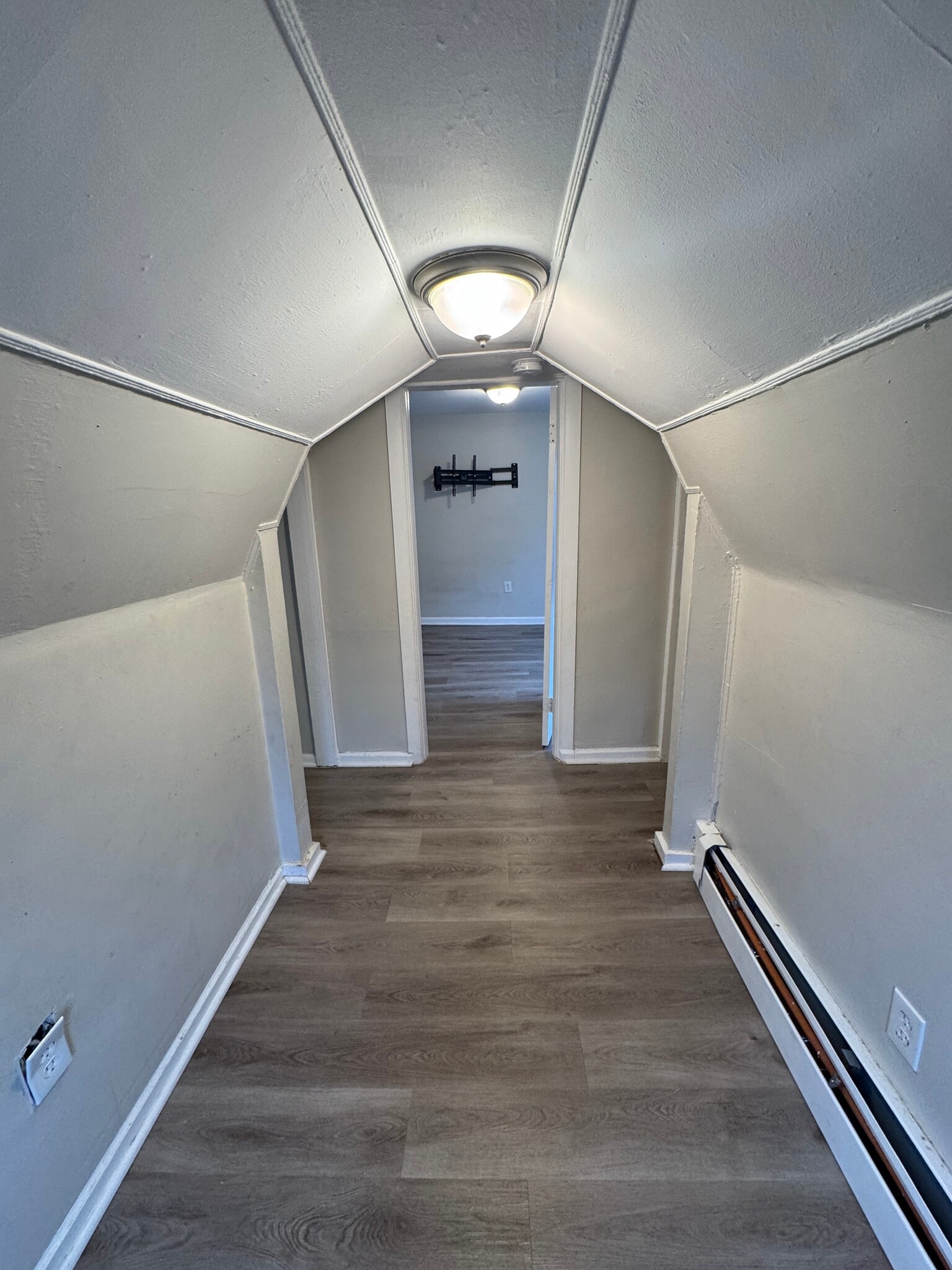 Building Photo - 222 S 10th St