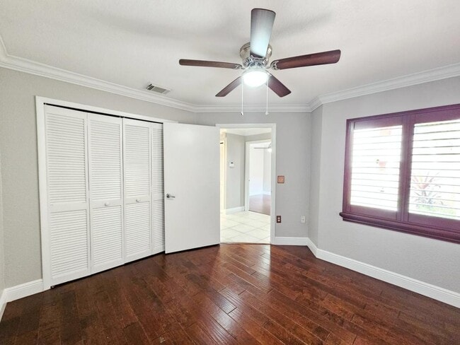 Building Photo - 7838 Sugar Bend Dr