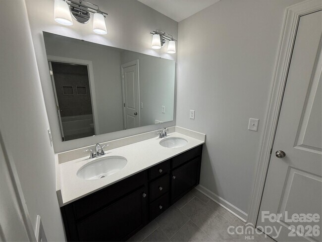 Building Photo - 114 Ryan Ln