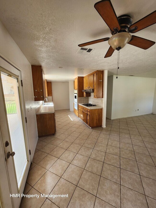 Building Photo - Beautiful House Norco