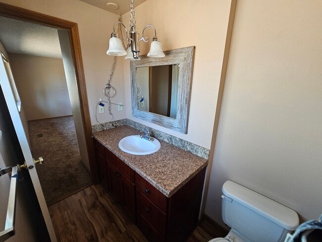 Building Photo - Roomy Ranch in Gladstone