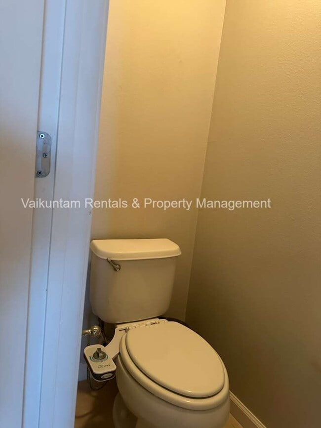 Building Photo - 4240 Metron Dr