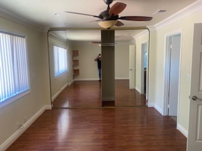 Building Photo - 4 Bedroom, 2.5 Bathrooms