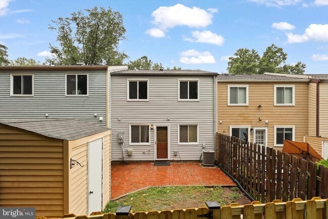 Building Photo - 8353 Fern Leaf Ct