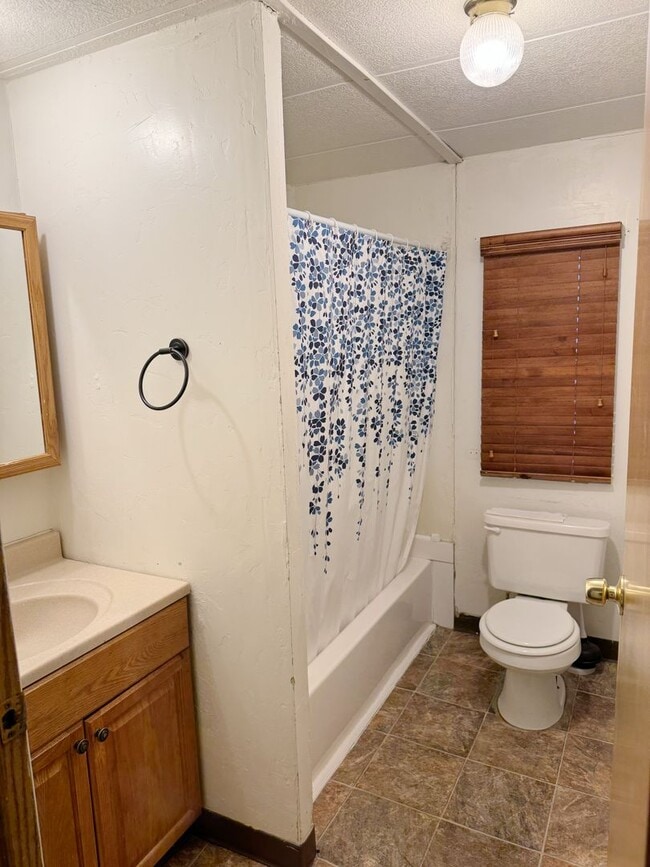 Building Photo - Cozy 3 Bed, 2 Bath Home in Idaho Falls!