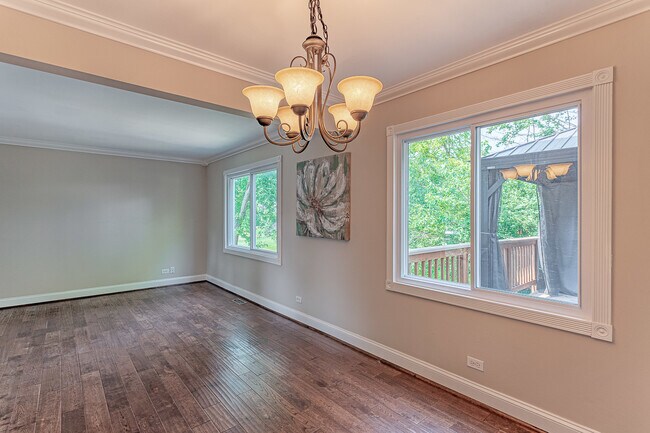 Building Photo - 1490 Paisley Ct