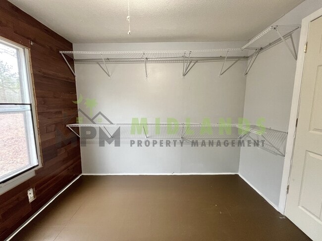 Building Photo - 240 Rister Rd