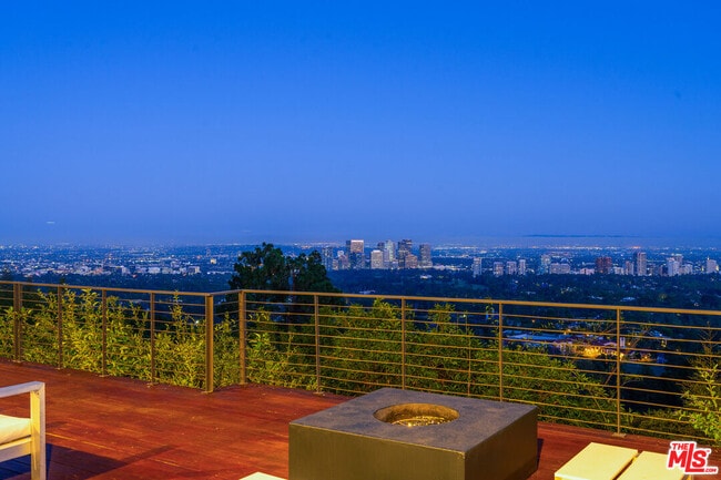 Building Photo - 10134 Angelo View Dr