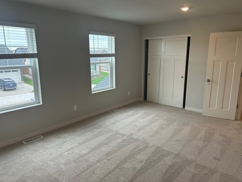 Upstairs Bonus Room - 535 Withers Ct SE