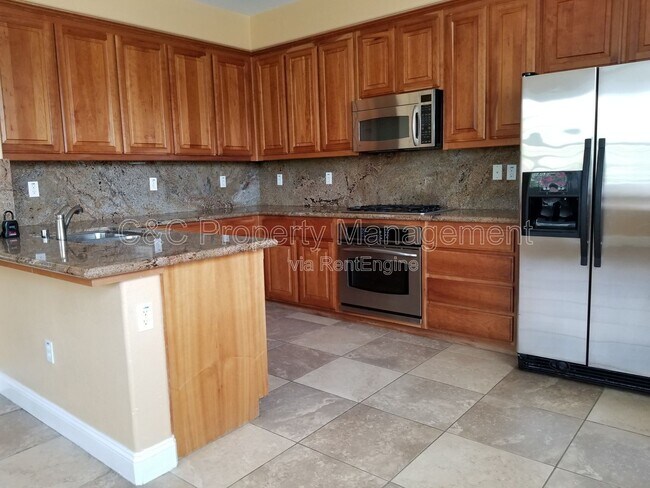 Building Photo - 3687 Whitworth Dr