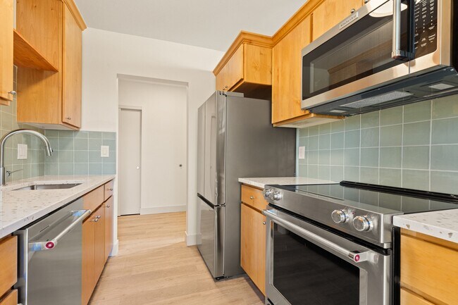 Floorplan - 815 Dewey Ave