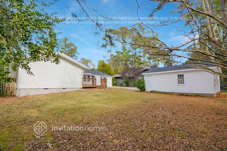 Building Photo - 1404 Falls Church Rd