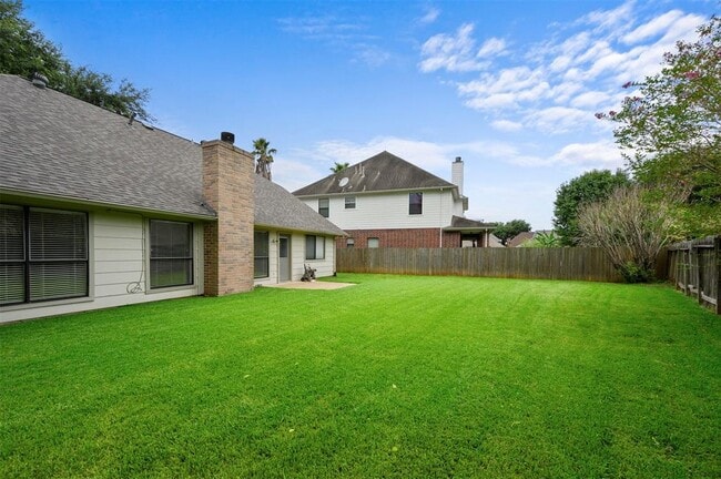 Building Photo - 3807 Cedar Valley Dr