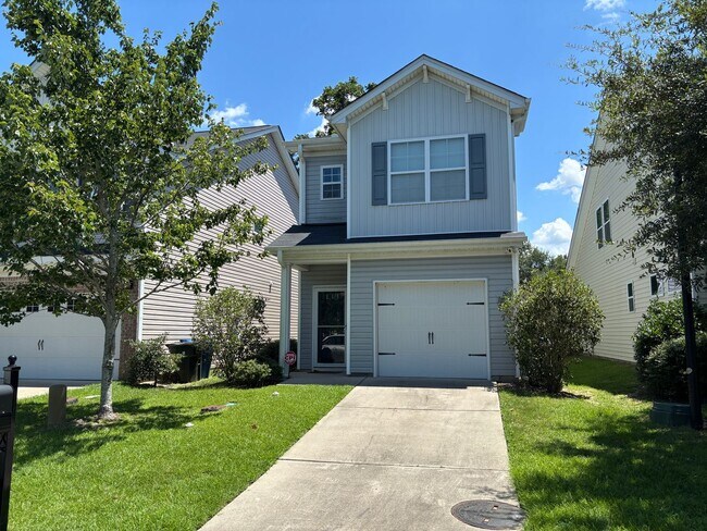 Primary Photo - Modern 2-Bedroom Suite Home Near Hospitals...