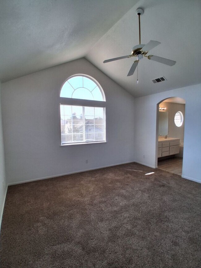 Building Photo - 277 W El Paso Ave
