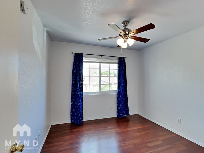 Building Photo - 3233 W Avior Dr