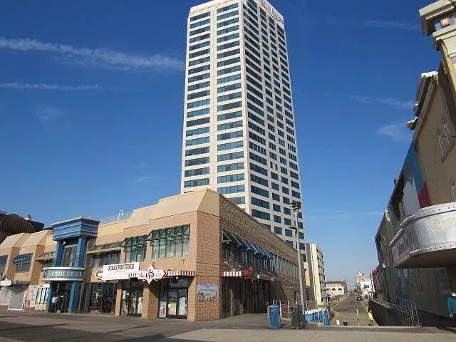 Building Photo - 1515 Boardwalk Ave