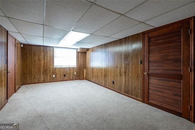 Building Photo - 1205 Spring Valley Ln NE