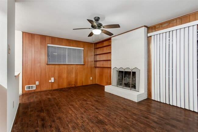 Building Photo - 7544 Brentcove Cir