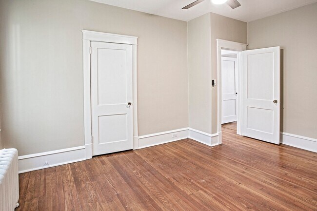 Building Photo - North Wilmington - 5 bedroom, 2 bathroom h...