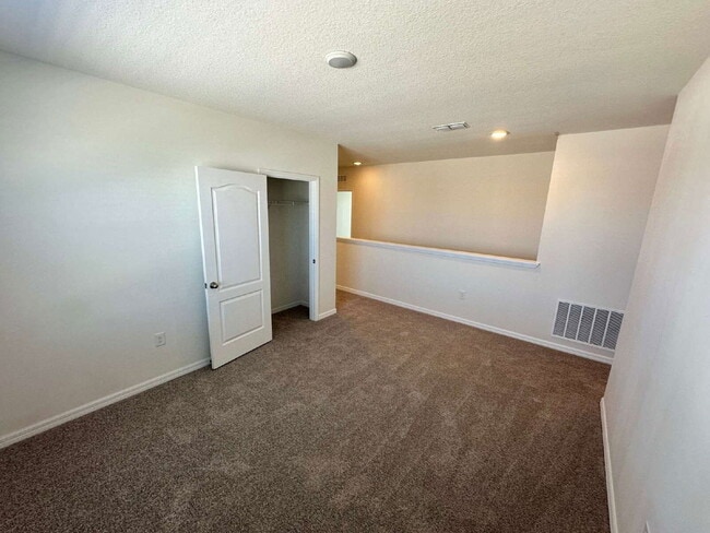 Building Photo - 4186 Looking Glass Pl