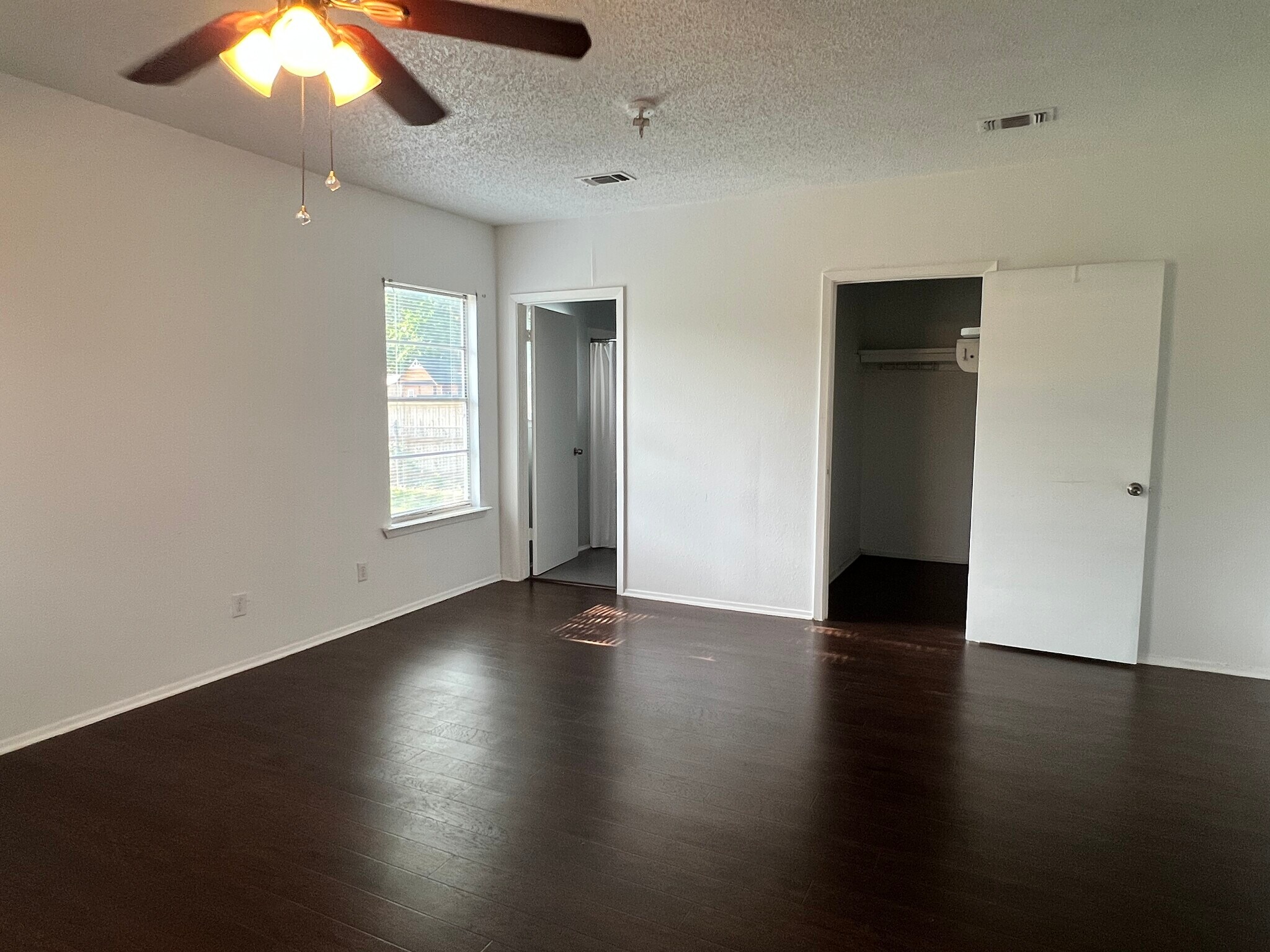 Building Photo - 131 Haynes Ave