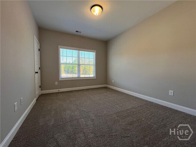 Building Photo - 1441 Willow Creek Dr