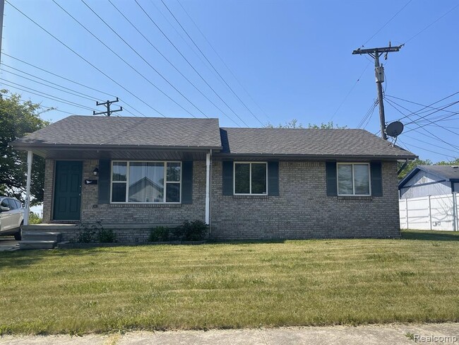 Primary Photo - 401 Buffalo Ave