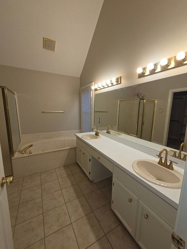 Building Photo - 234 N Marion Dr