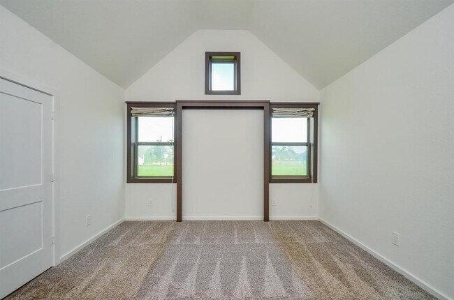 Building Photo - 1555 Rustling Creek Dr