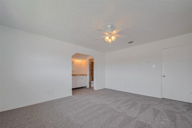 Building Photo - 10306 Jillana Kaye Dr