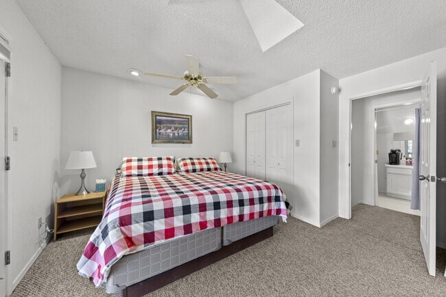 Building Photo - 126 North St